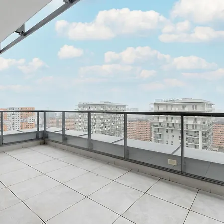 Spacious And Cozy Two Bedrooms By Rent Like غدانسك