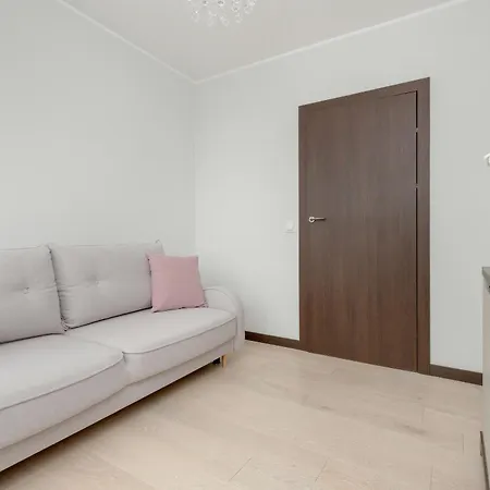 Spacious And Cozy Two Bedrooms By Rent Like Lägenhet *